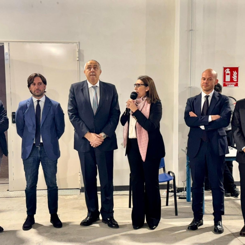 Brindisi al Natale 2024 in Sispi. Nella foto sono presenti i componenti del CdA e il sindaco di Palermo.